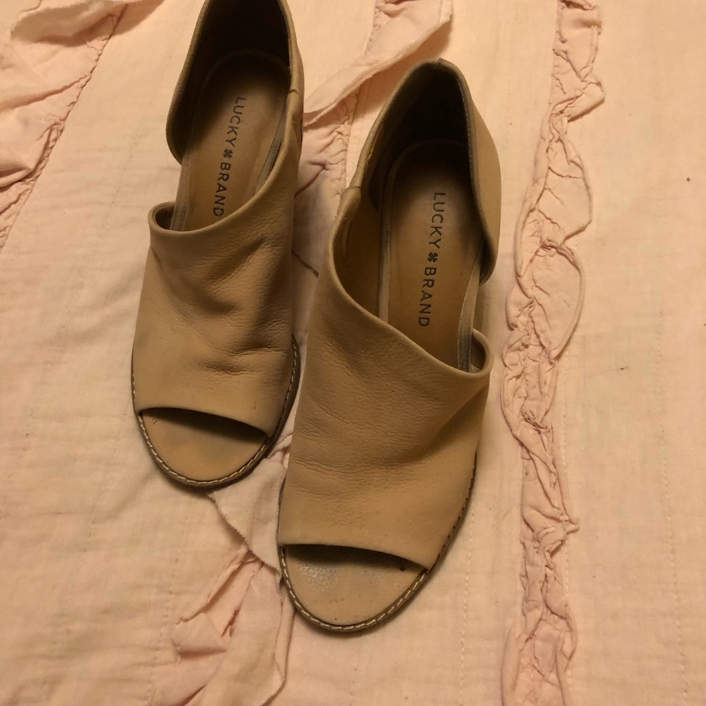 Lucky brand Wedge size 8